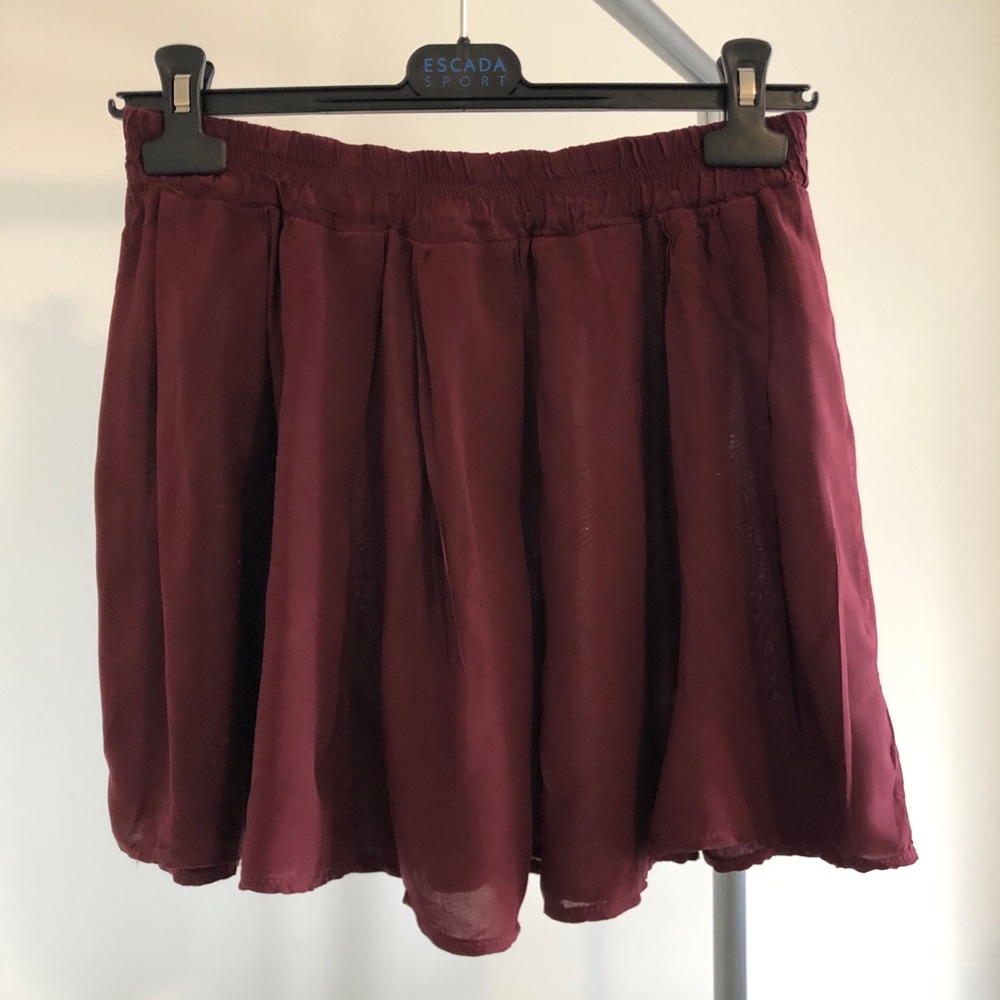 NWOT Brandy Melville Skirt